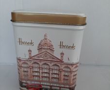 Tea tins collectable and tea Harrods