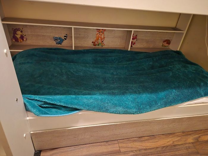 bunk bed