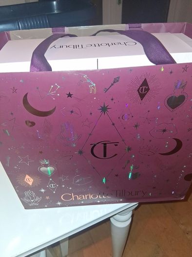 The Charlotte Tilbury Pillow Talk Dreams Come True gift set
