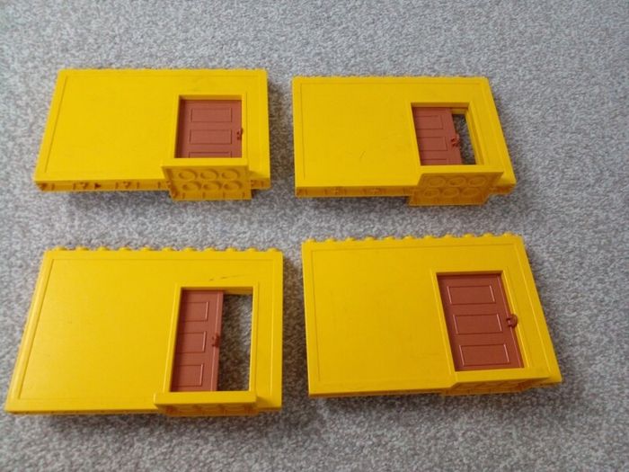 Set Of 4 Vintage Lego Duplo Beds