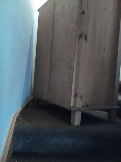 chest of drawers mirror Table