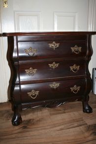 Vintage Chest of Drawers