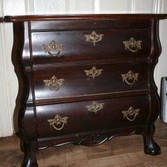 Vintage Chest of Drawers