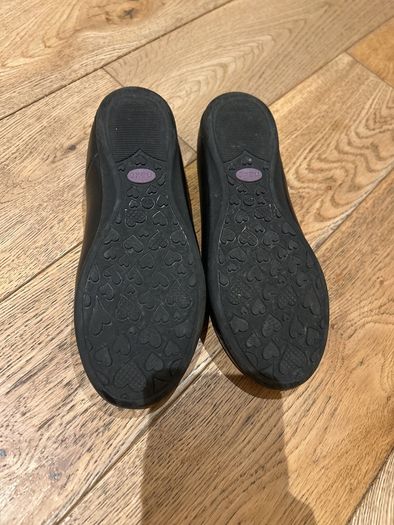 Black ballet shoes