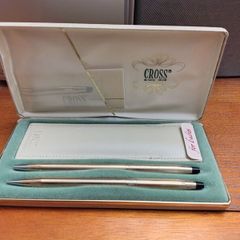 Vintage Ladies Gold Cross Pen Set