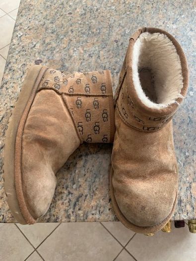 Uggs