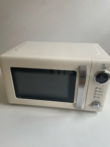 Swan Retro Microwave