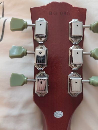 1959 Gibson Les Paul Standard "Pearly Gates" Copy.