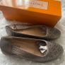 1,000  pairs of women's shoes Image 2