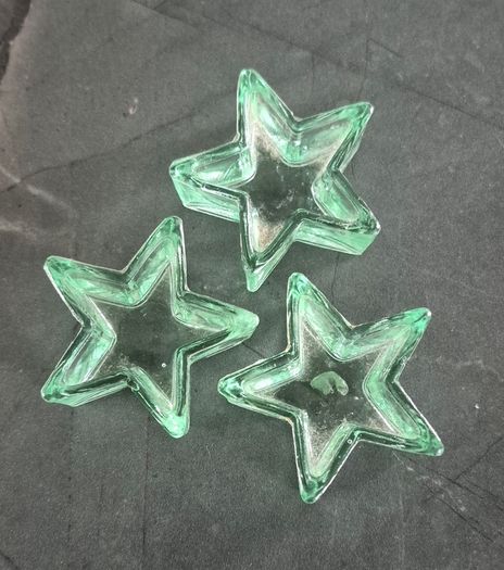 Set of 3 beautiful 5-point star-shaped glass dishes / candle holders