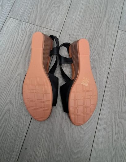 womens sandals