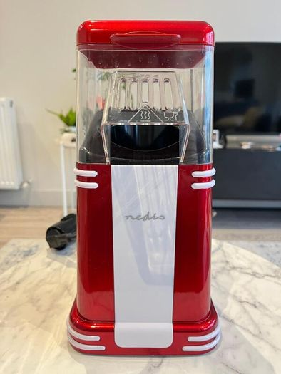 Popcorn maker