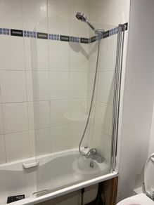 bath screen