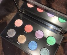 Urban decay moon dust eyeshadow palette