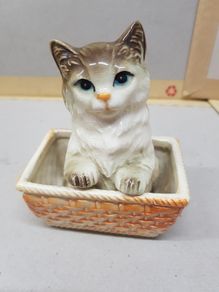 Vintage Japanese cat in basket figurine - for sale