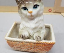 Vintage Japanese cat in basket figurine - for sale