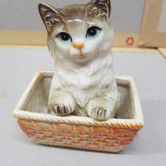 Vintage Japanese cat in basket figurine - for sale
