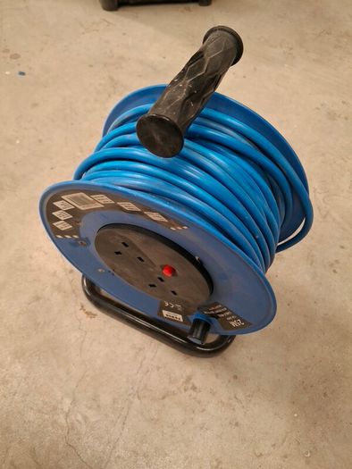 220v 25m heavy duty extension cable reel