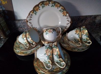 Twenty Piece Salisbury Teaset