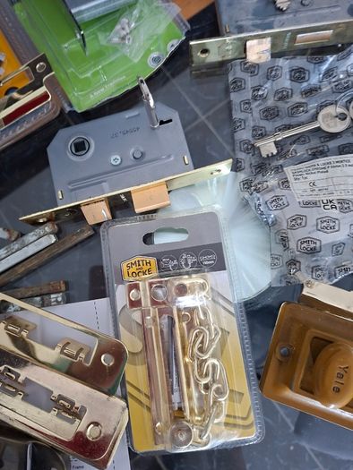 Large bundle of Locks