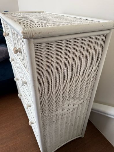 chest of drawer