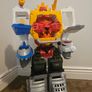 Large robot Image 2