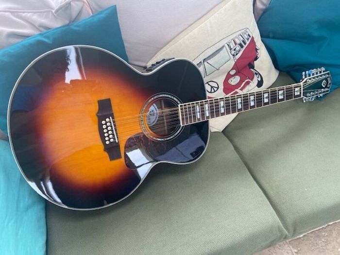 12 string Guild Guitar electro acoustic 2024