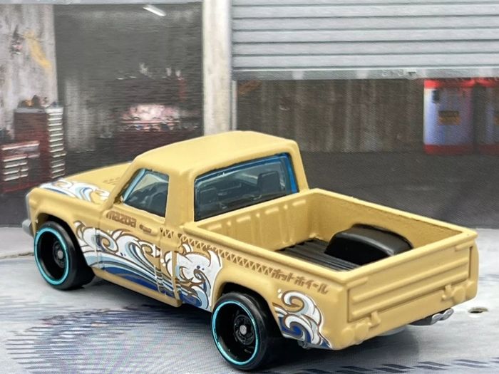 Hot Wheels MAZDA New On Card