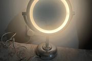 NO 7 illuminating Makeup Mirror