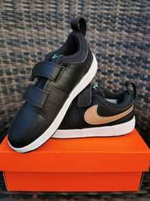 Girl's/boy's NIKE runners NEW size UK 10