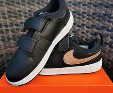 Girl's/boy's NIKE runners NEW size UK 10