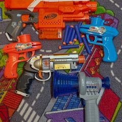 Gun toys