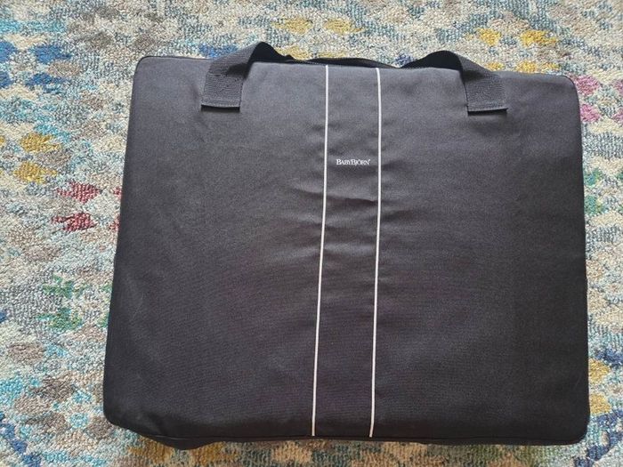 Baby bjorn travel cot light