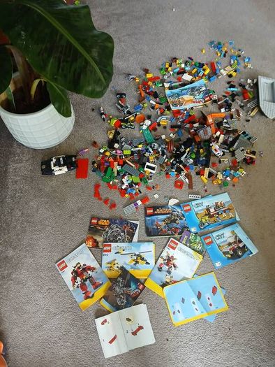 lego mix of retired pieces