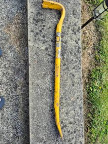 DeWalt crowbar