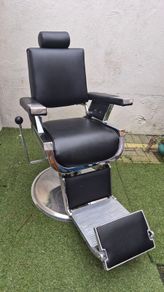 Barber chair