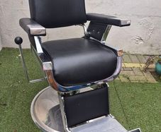Barber chair