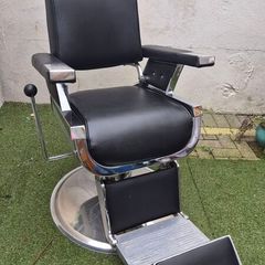 Barber chair