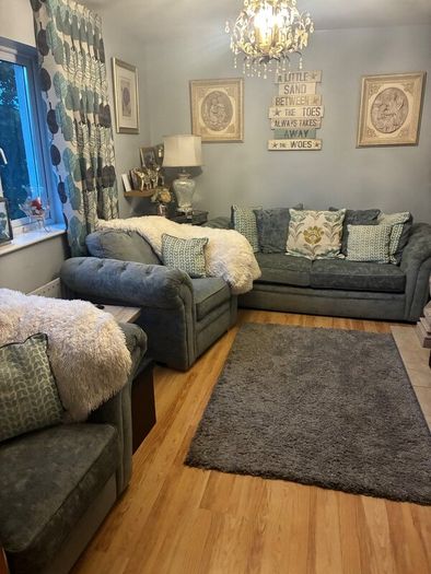 3 seater sofa and 2 chairs