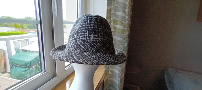 hat