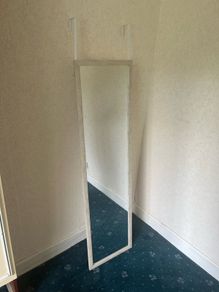 Door hanging mirror