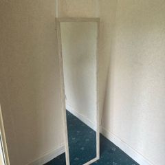 Door hanging mirror
