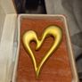 Vintage Golden Large Heart Broich Image 3