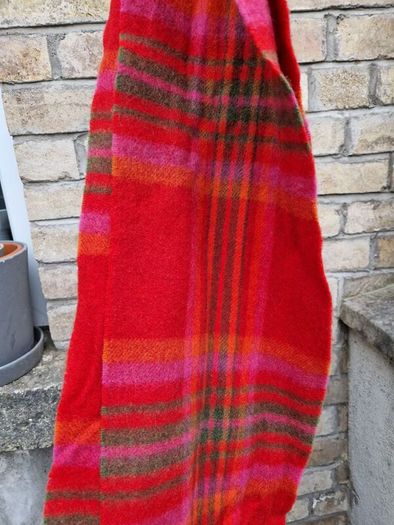 100% lambswool scarf
