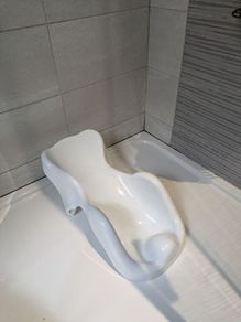 Baby bath insert seat