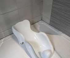 Baby bath insert seat