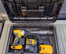 DeWalt DCF877 Impact Driver