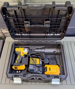 DeWalt DCF877 Impact Driver