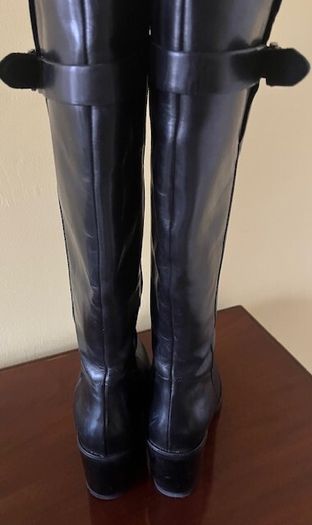Clarks Black Leather Boots Knee High.  Ladies Size Uk 6.5  / Eu 40  In excellent lightly used Condition.