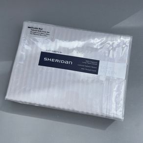 Sheridan Tailored Quilt Cover Set  ( double bed ) As New
